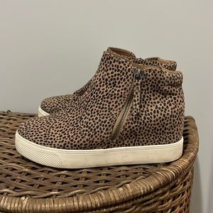 lightly worn cheetah sneaker booties size 9